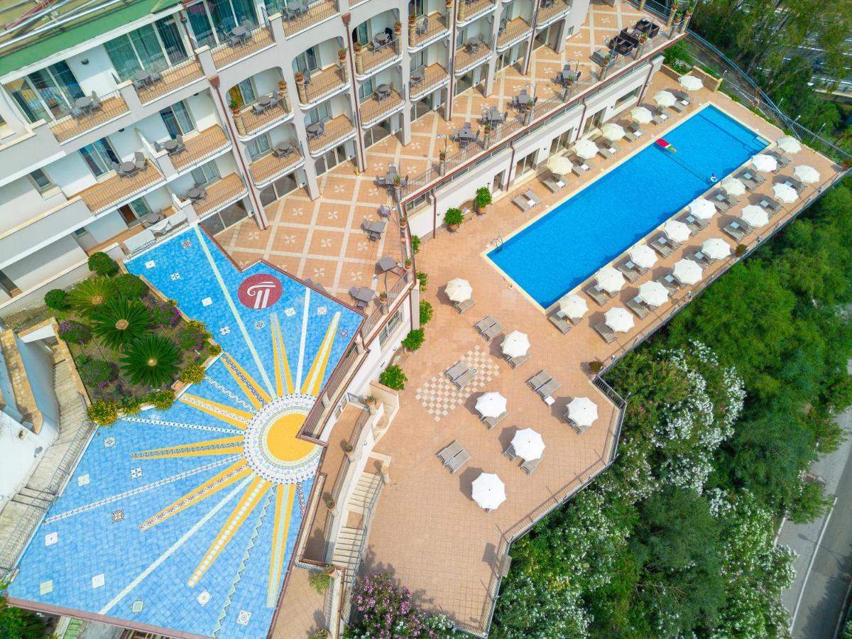 Hotel Antares เลโตยานนี ภายนอก รูปภาพ